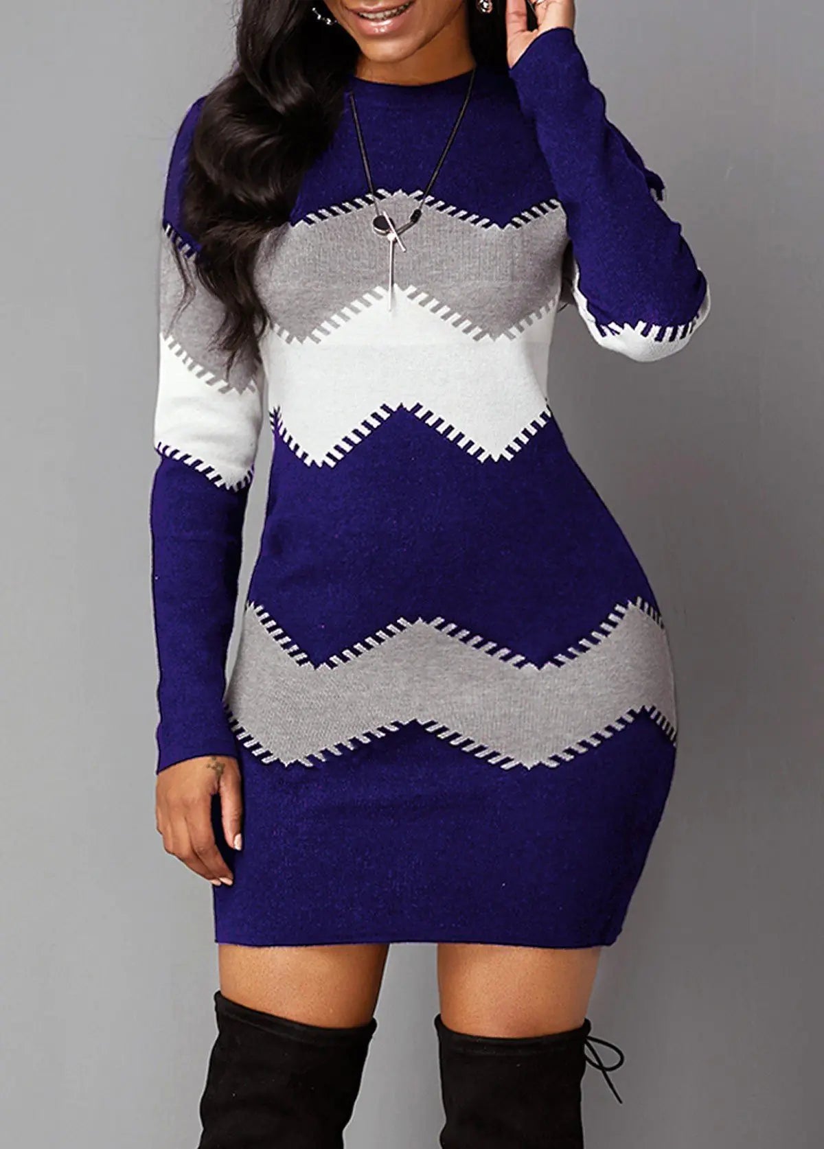 Robe Pull Tricotée Imprimée à Manches Longues – Coupe Mi-longue